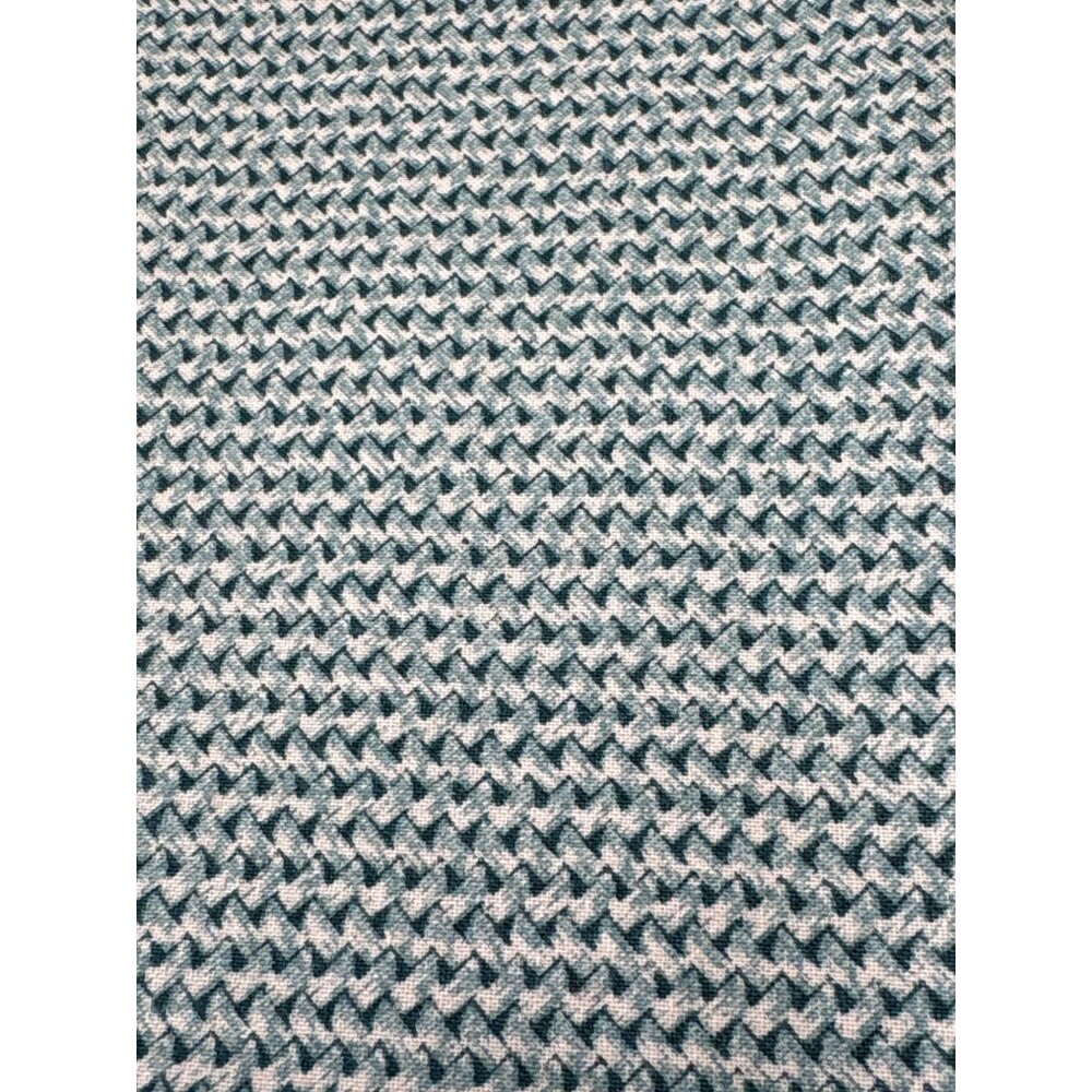 Green White Woven Cotton Fabric 1/4 yard x 44" Pre-Owned Sewing Craft Material